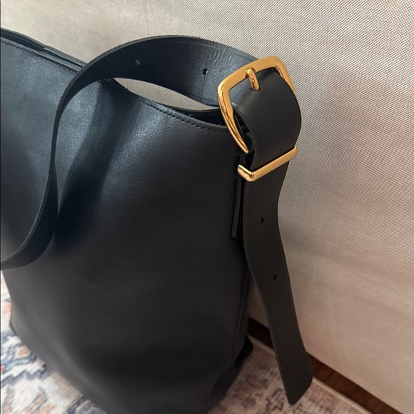 Madewell Black Leather Tote Bag - Picture 2 of 6